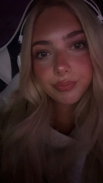 777keely Голі Зливи OnlyFans Фото 17