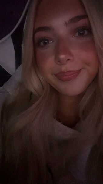 777keely Голі Зливи OnlyFans Фото 18