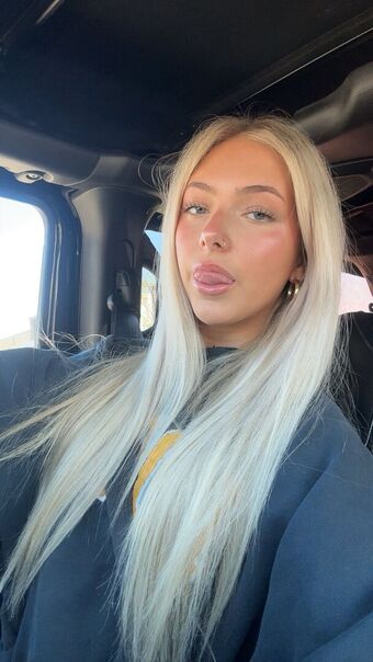 777keely Голі Зливи OnlyFans Фото 19