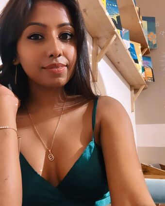 Aafat Голі Зливи OnlyFans Фото 10