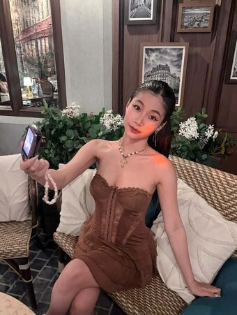 aaomhelloo Голі Зливи OnlyFans Фото 74