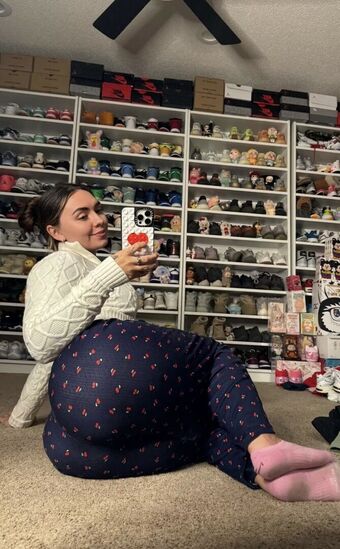 Abby Berner Голі Зливи OnlyFans Фото 2