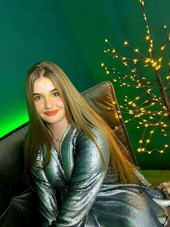 Adele_sugar Голі Зливи OnlyFans Фото 1