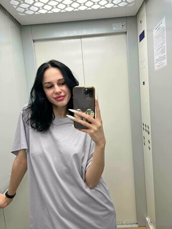 adelebee Голі Зливи OnlyFans Фото 39