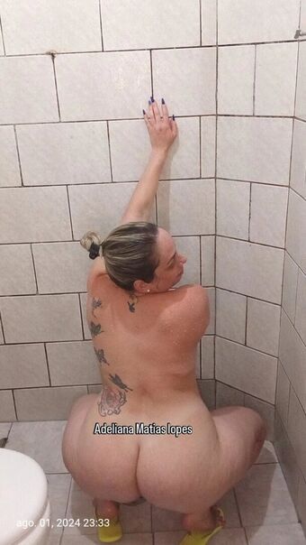Adeliana Matias Lopes Голі Зливи OnlyFans Фото 3