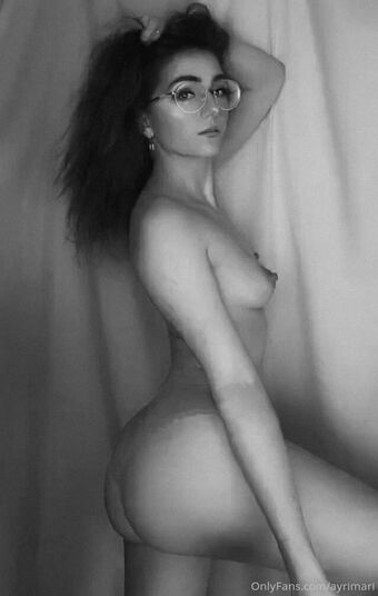 aevimari Голі Зливи OnlyFans Фото 16
