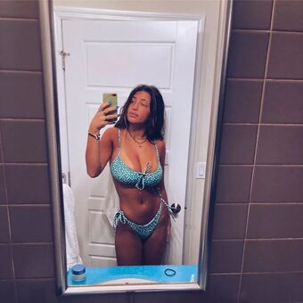 Ainsley N Голі Зливи OnlyFans Фото 10