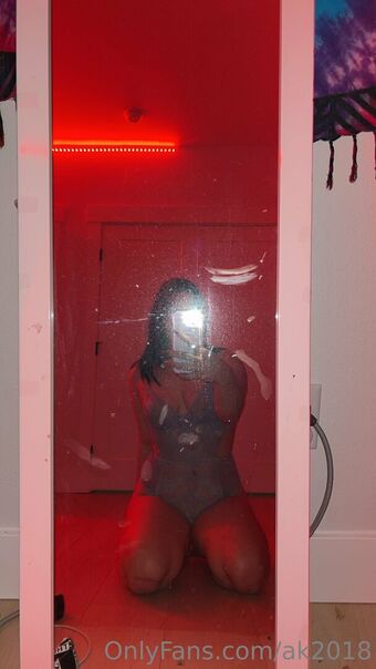 ak2018 Голі Зливи OnlyFans Фото 9