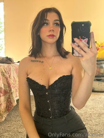 akamer Голі Зливи OnlyFans Фото 5