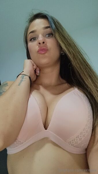akissey Голі Зливи OnlyFans Фото 17