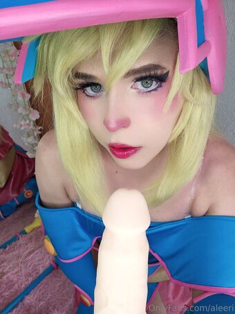 aleeri Голі Зливи OnlyFans Фото 12