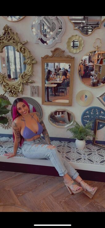 Alexa Голі Зливи OnlyFans Фото 32