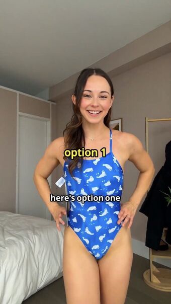 Alexandra Kerr Голі Зливи OnlyFans Фото 46