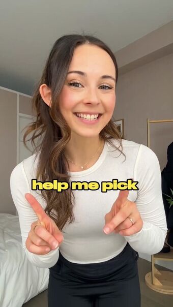 Alexandra Kerr Голі Зливи OnlyFans Фото 51