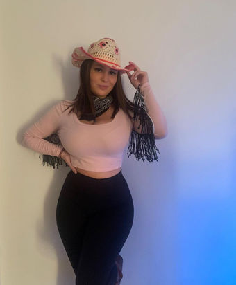 Alexia C Голі Зливи OnlyFans Фото 17