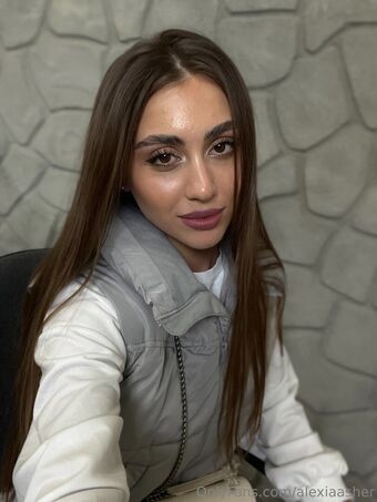 alexiaasher Голі Зливи OnlyFans Фото 41