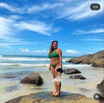 Alice Ajala Moreira Голі Зливи OnlyFans Фото 10