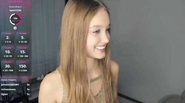 AliceMelison Голі Зливи OnlyFans Фото 9