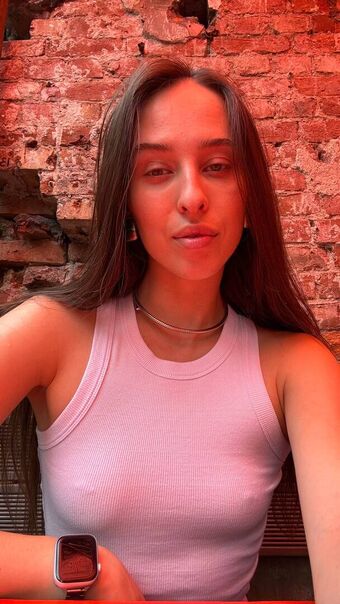alinasollo Голі Зливи OnlyFans Фото 15