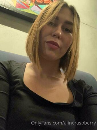 alineraspberry Голі Зливи OnlyFans Фото 3