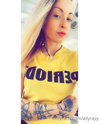 allyrayy Голі Зливи OnlyFans Фото 26
