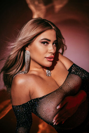 AlpineGold Голі Зливи OnlyFans Фото 4