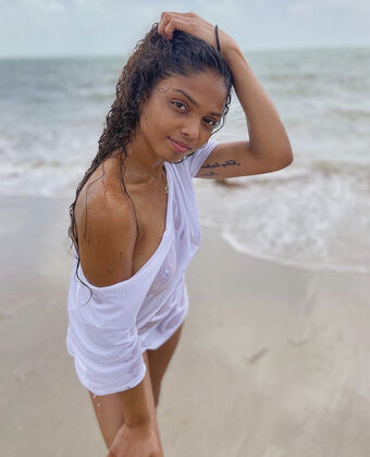 AlteregoJade Голі Зливи OnlyFans Фото 2