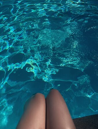 Alwaysapril Голі Зливи OnlyFans Фото 2