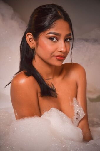 Alykas_ Голі Зливи OnlyFans Фото 3