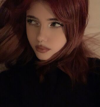 Amanderinn Голі Зливи OnlyFans Фото 20
