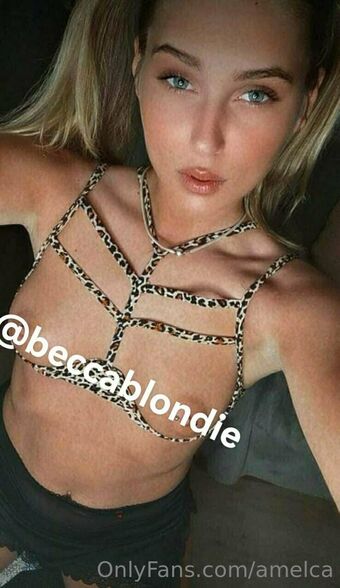 Amelca Голі Зливи OnlyFans Фото 22