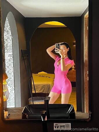 ameliaritto Голі Зливи OnlyFans Фото 10