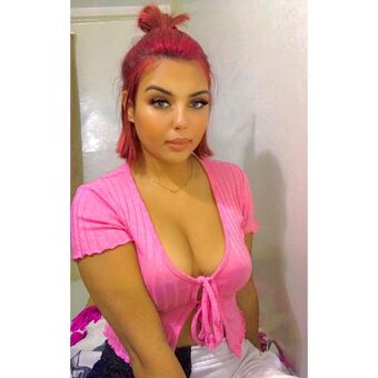 Amychocolata Голі Зливи OnlyFans Фото 2