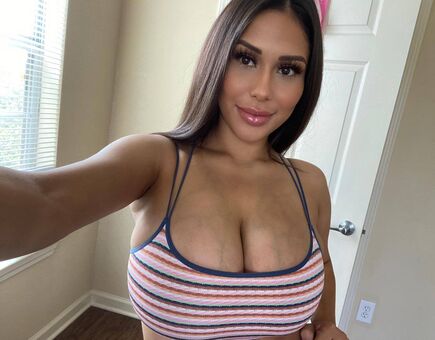 amydd Голі Зливи OnlyFans Фото 18
