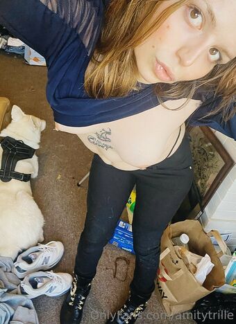 amythrill Голі Зливи OnlyFans Фото 27