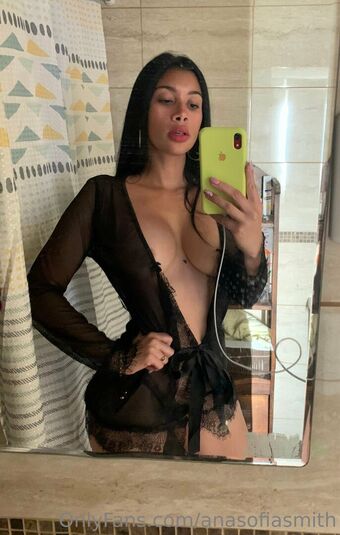anasofiasmith Голі Зливи OnlyFans Фото 5