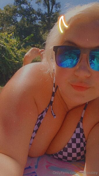 andiassley Голі Зливи OnlyFans Фото 2