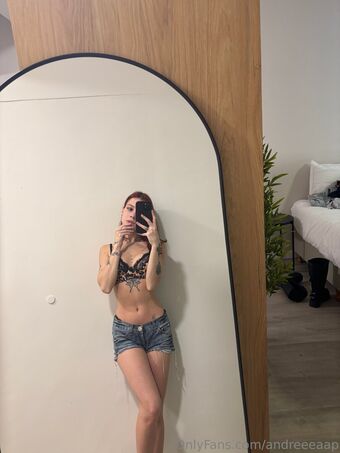 andreeeaap Голі Зливи OnlyFans Фото 22