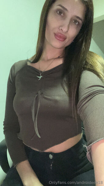 androideee18 Голі Зливи OnlyFans Фото 4