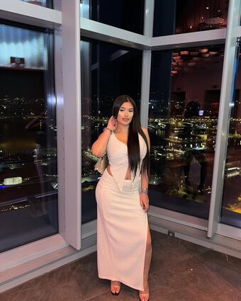 Aneeca Голі Зливи OnlyFans Фото 1