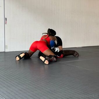 angieoverkill Голі Зливи OnlyFans Фото 4