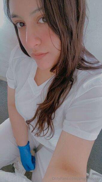 angierousse Голі Зливи OnlyFans Фото 16
