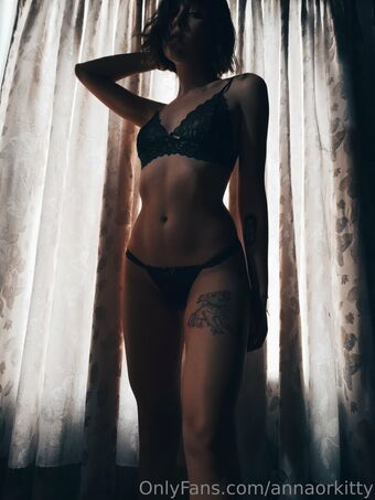 annaorkitty Голі Зливи OnlyFans Фото 11