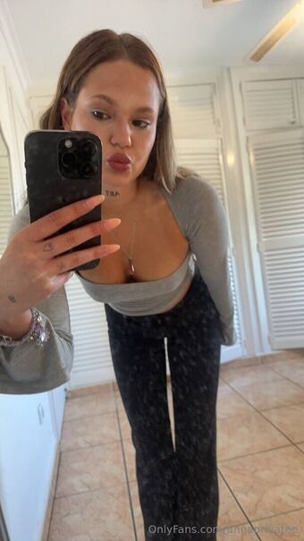 annaprivatee Голі Зливи OnlyFans Фото 8