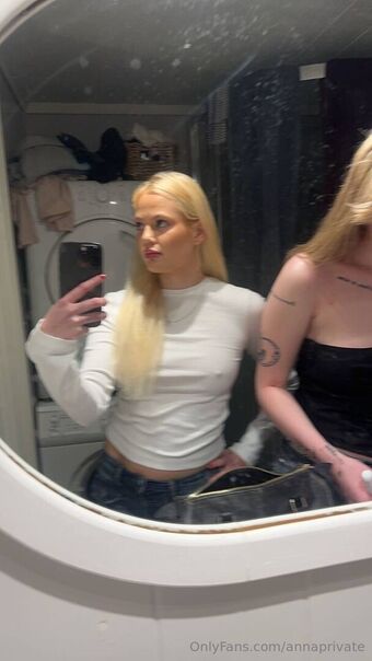 annaprivatee Голі Зливи OnlyFans Фото 17