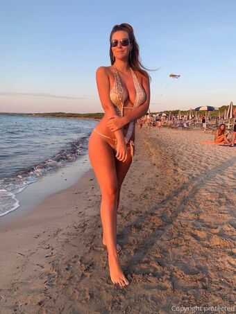 annaspase Голі Зливи OnlyFans Фото 19