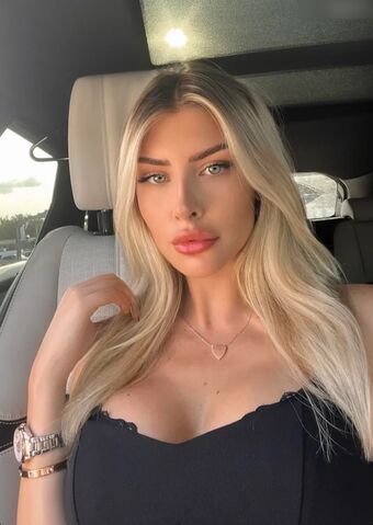 Annchenaugustine Голі Зливи OnlyFans Фото 11