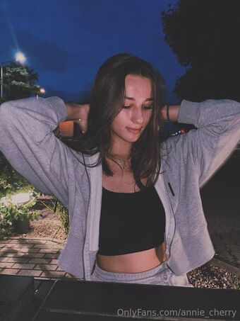annie_cherry