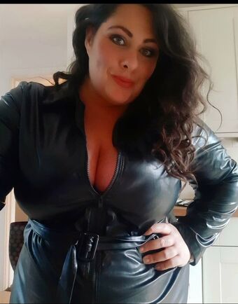 Annie Голі Зливи OnlyFans Фото 9