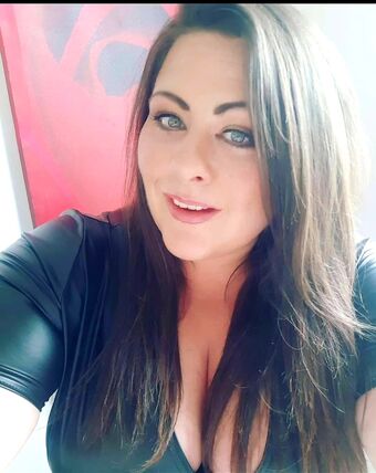 Annie Голі Зливи OnlyFans Фото 16